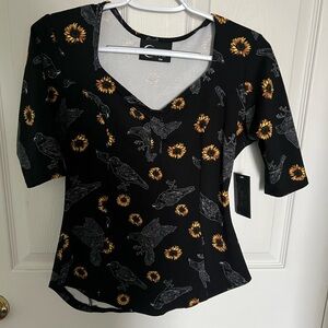 Midnight Hour Black Bird and Sunflower Top size small NWT